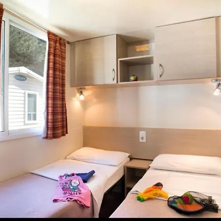 Mobile “preko Mosta” Campsite Osor